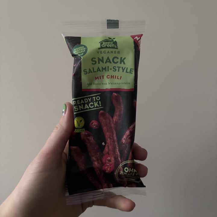 photo of Billie Green snack salami style chili shared by @holasoymylk on  07 Jan 2024 - review