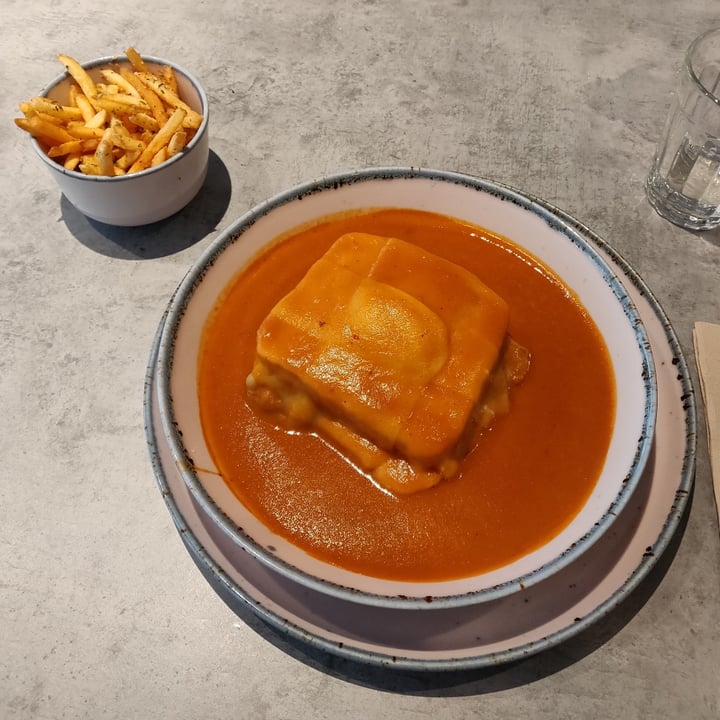 photo of Kind Kitchen Francesinha shared by @federicazanasi on  19 Nov 2023 - review