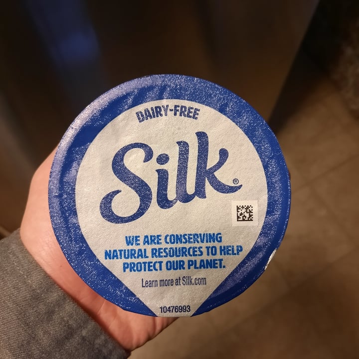 photo of Silk Blueberry Yogurt Alternative Made with Soy shared by @anonvegan on  04 Sep 2023 - review