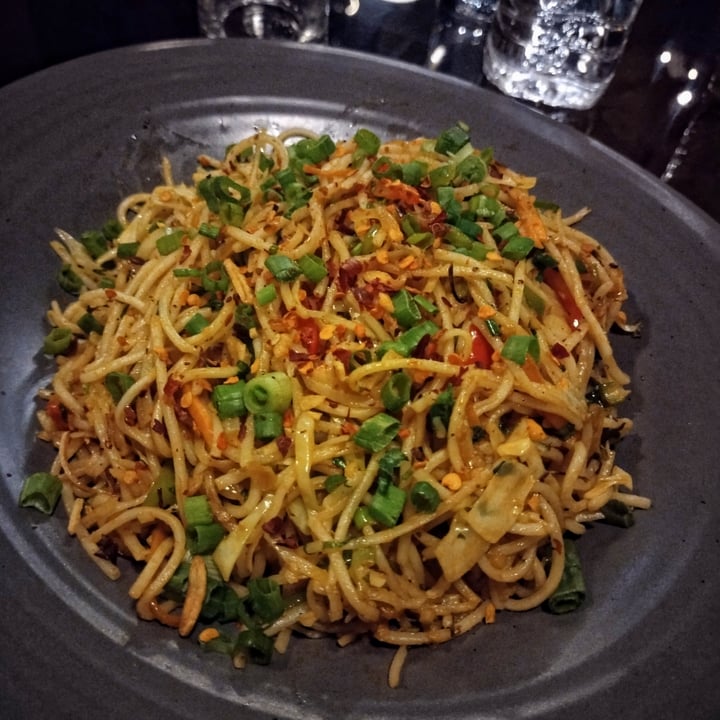 photo of Downtown Prime - A Premium Boutique Hotel Udaipur Chilli Garlic Noodles shared by @vegananimallove on  21 May 2024 - review