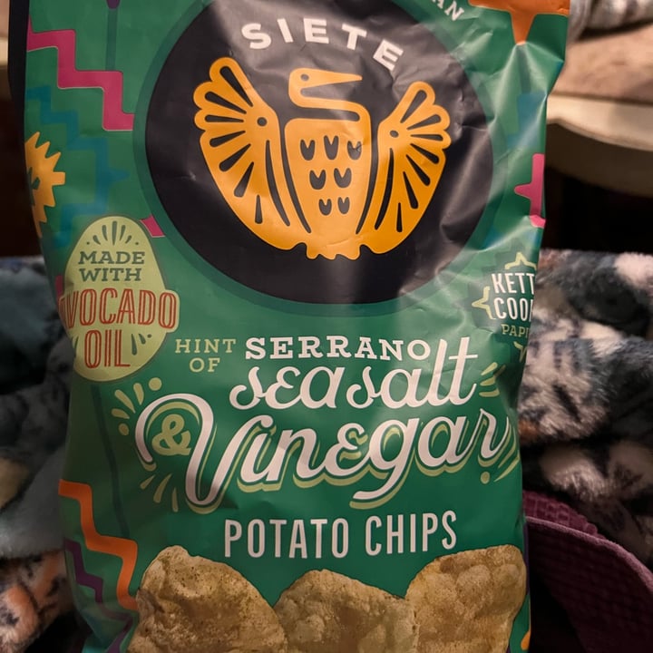 Siete Family Foods Kettle Cooked Potato Chips Hint of Serrano Sea