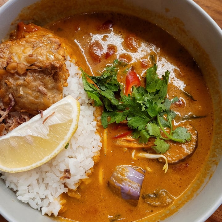 photo of Genius Central Singapore Thai Red Curry shared by @byobottlesg on  24 Dec 2023 - review