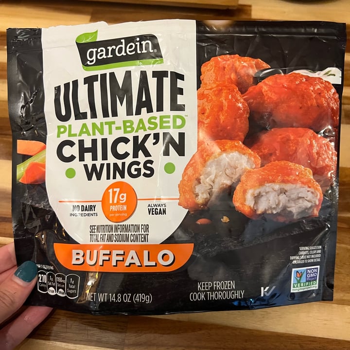 photo of Gardein ultimate Buffalo Wings shared by @sasilva on  28 Aug 2023 - review