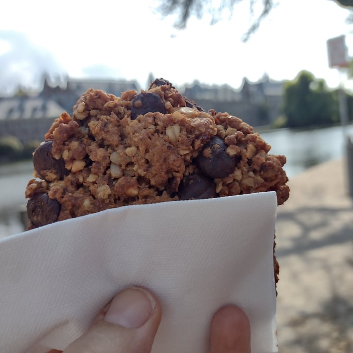 photo of FOAM Breakfast-Lunch-Catering Chocolate Oatmeal Cookie shared by @dratini on  25 Sep 2024 - review