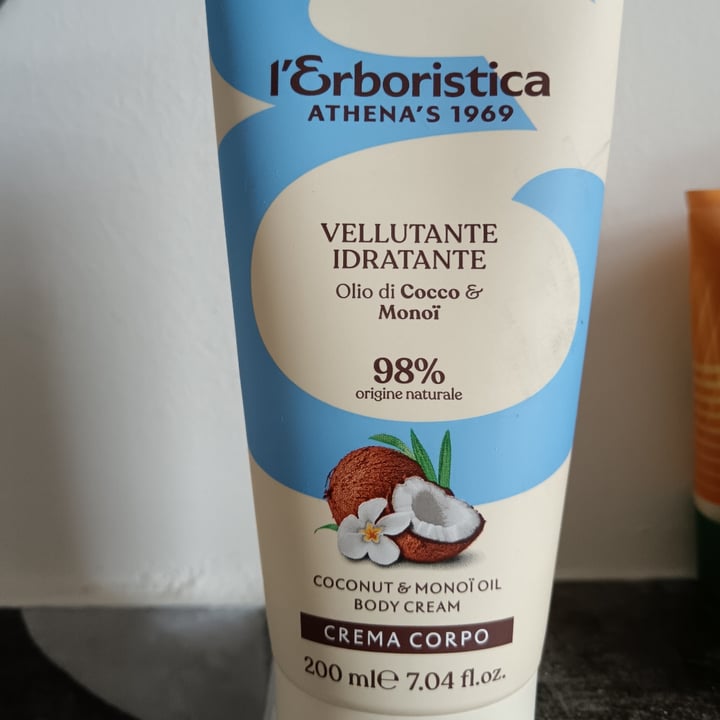 photo of L'Erboristica Di Athena's Dal 1969 crema corpo vellutante idratante shared by @nospecismo on  25 Aug 2024 - review