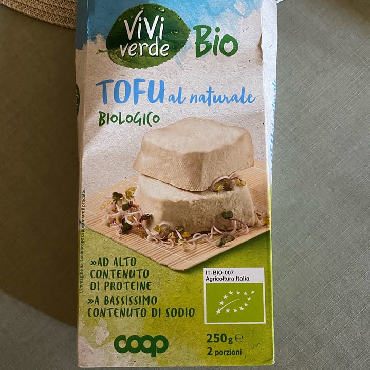 photo of Vivi Verde Coop tofu biologico al naturale shared by @essemme on  27 Aug 2023 - review