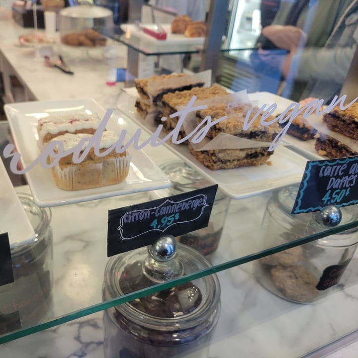 photo of Cookie Stéfanie Double Chocolate Cookie shared by @artemysiafrxvx on  15 Nov 2024 - review