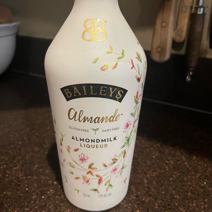 photo of Baileys Almande Lactose Free Almond Drink shared by @xandi00 on  03 Aug 2024 - review