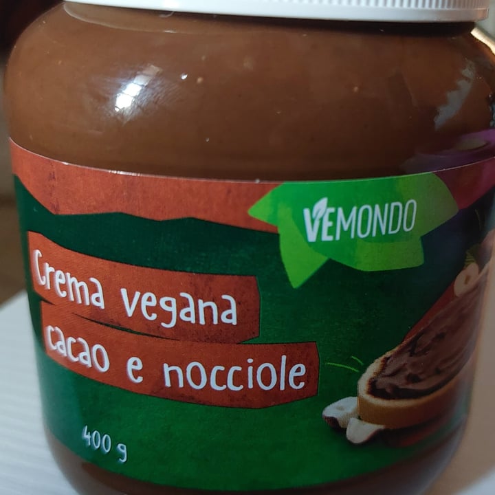 photo of Vemondo Crema  spalmabile nocciole e cacao shared by @silviaddox on  24 Aug 2023 - review