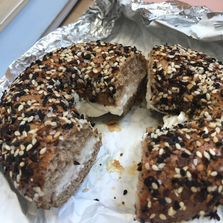 photo of Holey City Bagels Whole Wheat Everything Bagel w/ Vegan Cream Cheese shared by @lilyycaroline on  14 Feb 2024 - review