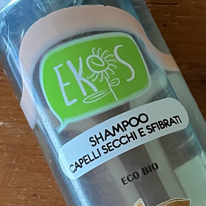 photo of ekos Shampoo capelli secchi e sfibrati shared by @antonellaboschi on  03 May 2024 - review