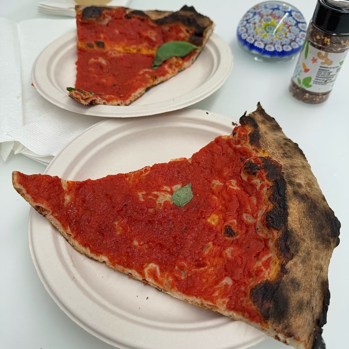 photo of L'industrie pizzeria Tomato Pie - Vegan shared by @veganfoodcrazy on  05 May 2024 - review