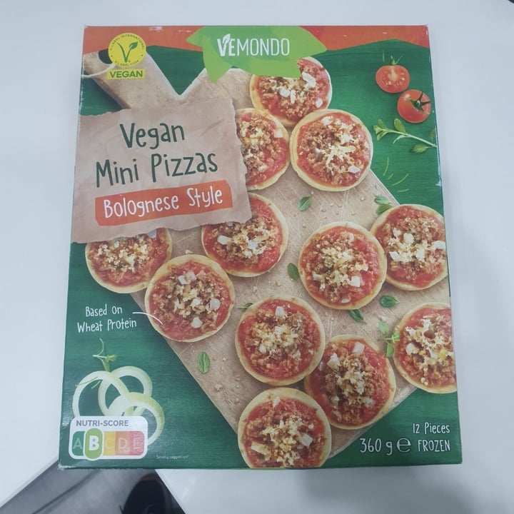 photo of Vemondo Vegan Mini Pizzas Bolognese Style shared by @miriam27 on  29 Apr 2024 - review
