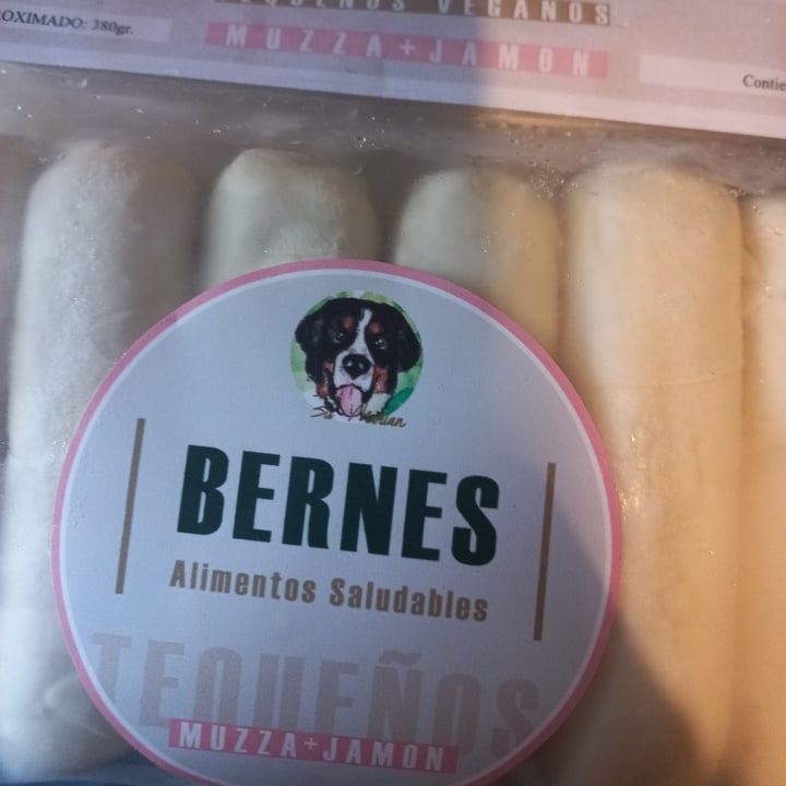 photo of Bernes Tequeños Jamón Y Queso shared by @alexiasnipe on  08 Oct 2023 - review