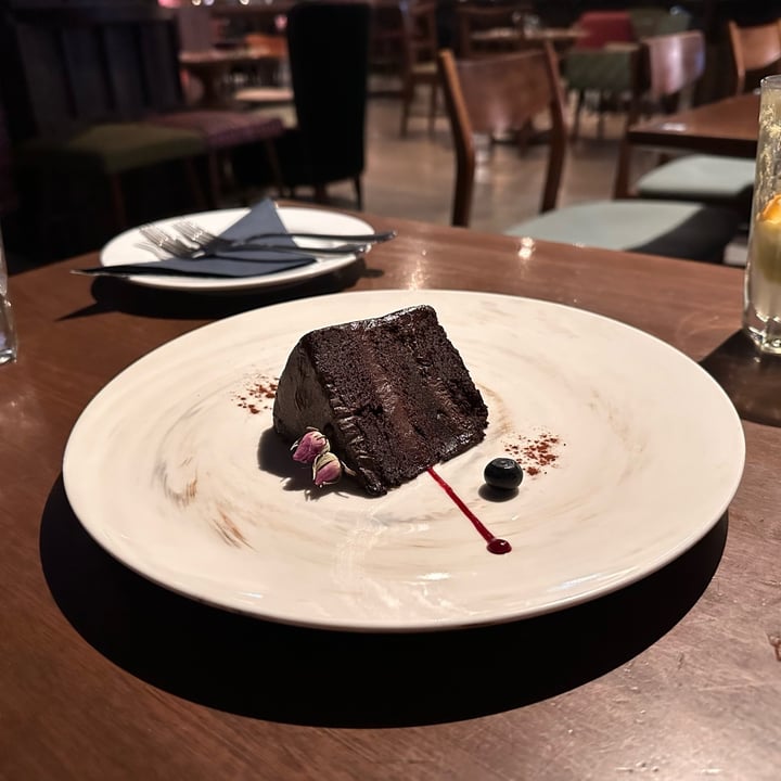 photo of Róa Midnight™ Grand Chocolate Cake shared by @dafnelately on  04 Oct 2023 - review