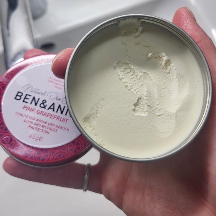 photo of Ben & Anna Deodorante in latta Pink Grapefruit shared by @melblondie on  18 Mar 2024 - review