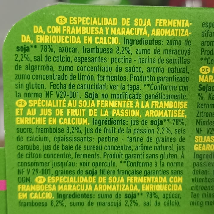 photo of Sojasun yogur frambuesa pasión shared by @leiremarcs on  12 Apr 2025 - review