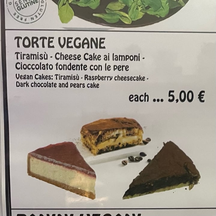 photo of Il Vegano - Firenze Cheesecake Vegan Ai Lamponi shared by @antonellaboschi on  12 Oct 2023 - review
