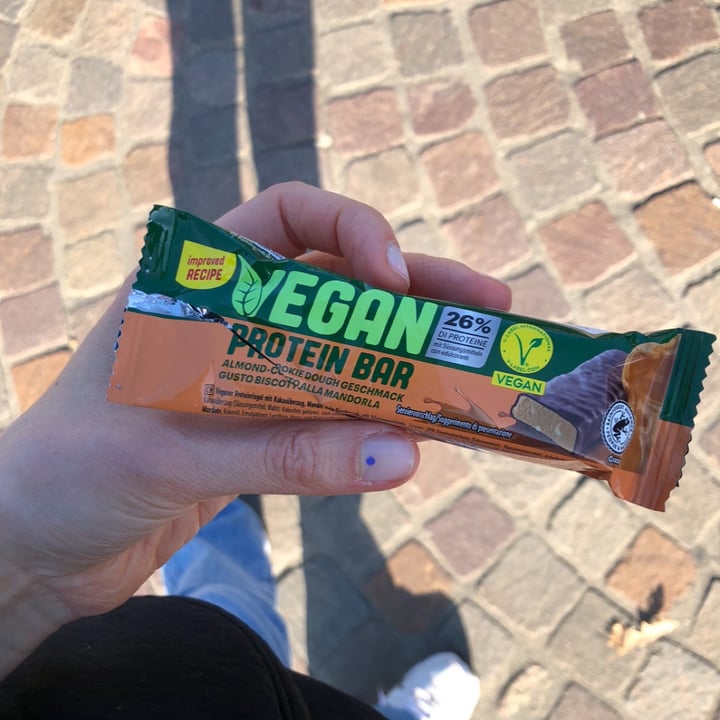 photo of Vemondo protein bar almond cookie shared by @frappa on  22 Apr 2024 - review