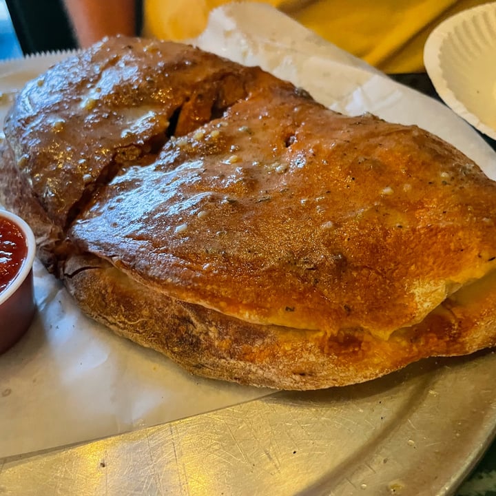 photo of Daytona Pizza & Wing Co. Vegan BBQ Calzone shared by @tofutrey on  25 Jul 2025 - review