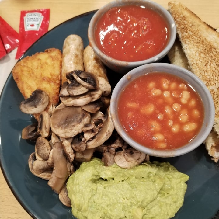 photo of Morrisons Cafe Full Vegan Breakfast shared by @xvxsxexvx on  11 Sep 2024 - review