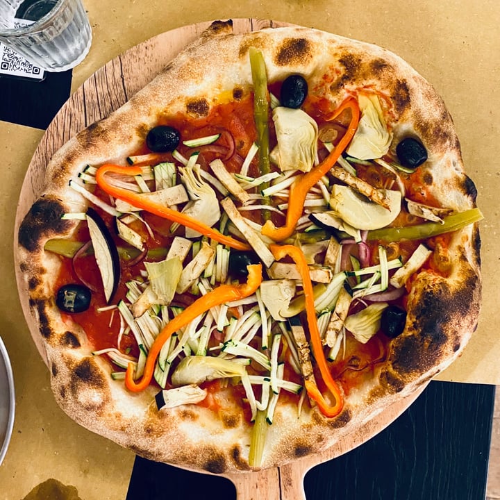 photo of Scraus Pizza-Burger -Elettric- Vegan Pizza shared by @vikas on  02 Dec 2024 - review