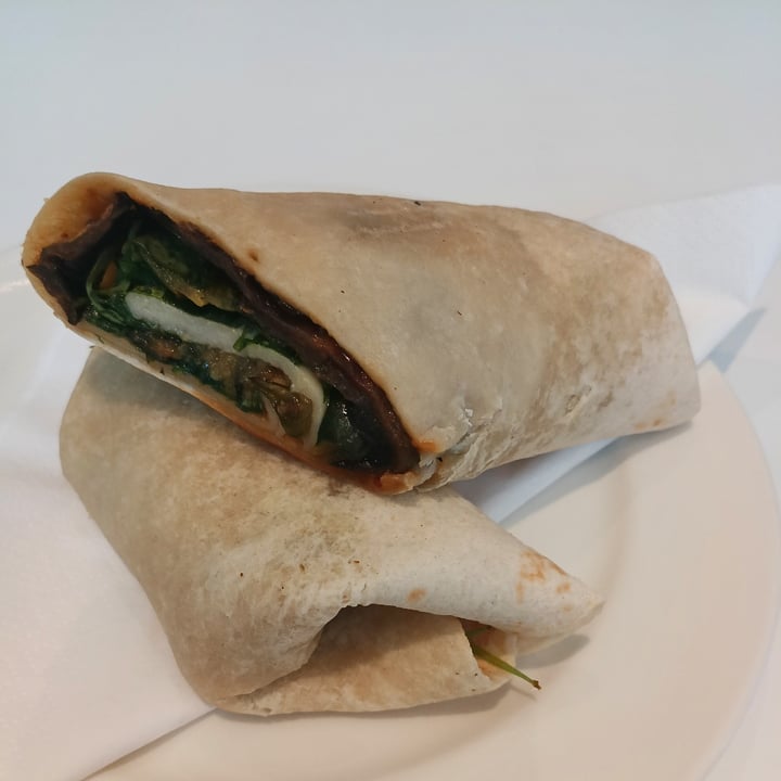 photo of Red cafè Piadina veg Verdure e confettura di fichi shared by @merry-cherry-veg on  16 Aug 2025 - review