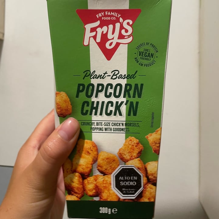 photo of Fry's Family Food Popcorn Chick’n shared by @akuamarine on  03 Feb 2024 - review