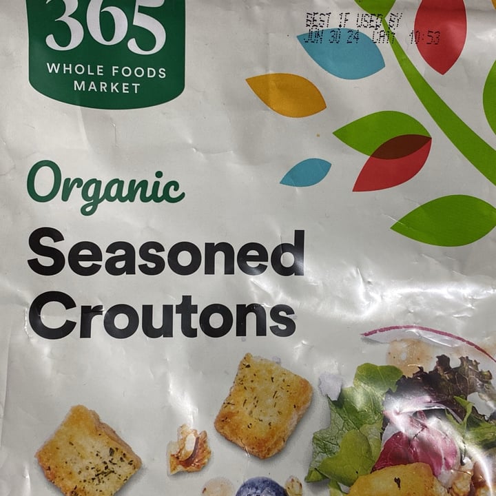 photo of 365 Whole Foods Market Organic seasoned croutons shared by @ivyridgevegan on  11 Dec 2023 - review