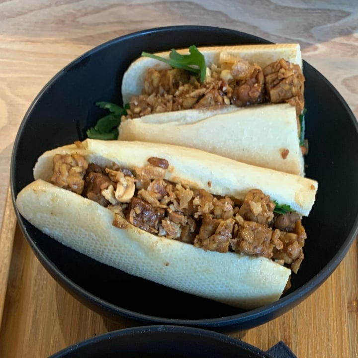 photo of Banh Mi Express (Schuman) Braised Tempeh Banh Mi shared by @miriam27 on  27 Apr 2025 - review