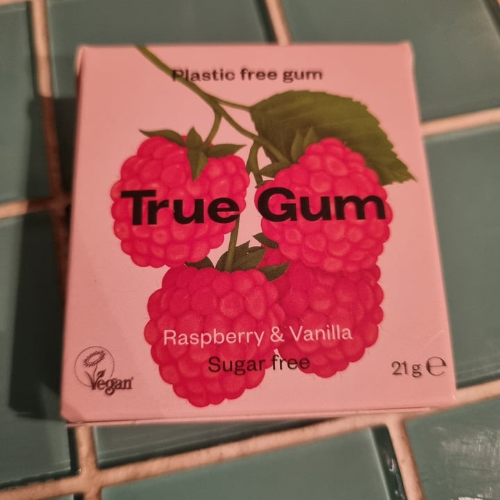 photo of True Gum Raspberry & Vanilla shared by @carmz on  01 May 2024 - review