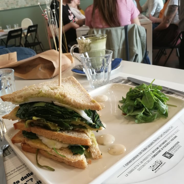 photo of Lo Fai club Sandwich shared by @markmv75 on  14 Apr 2024 - review