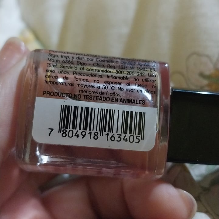 photo of Etienne Esmalte de uñas shared by @pauluna on  15 May 2025 - review