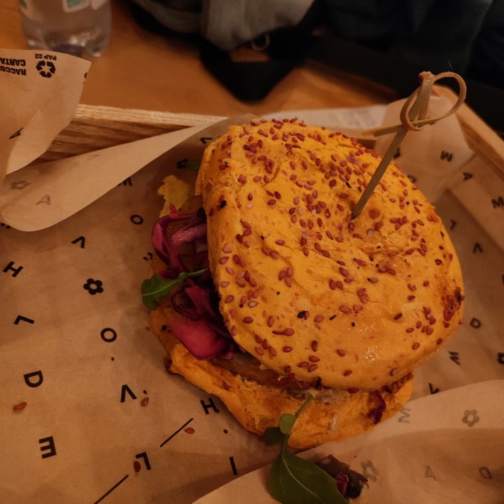 photo of Flower Burger Botanical Burger shared by @triglifafalelotosus on  21 Sep 2023 - review