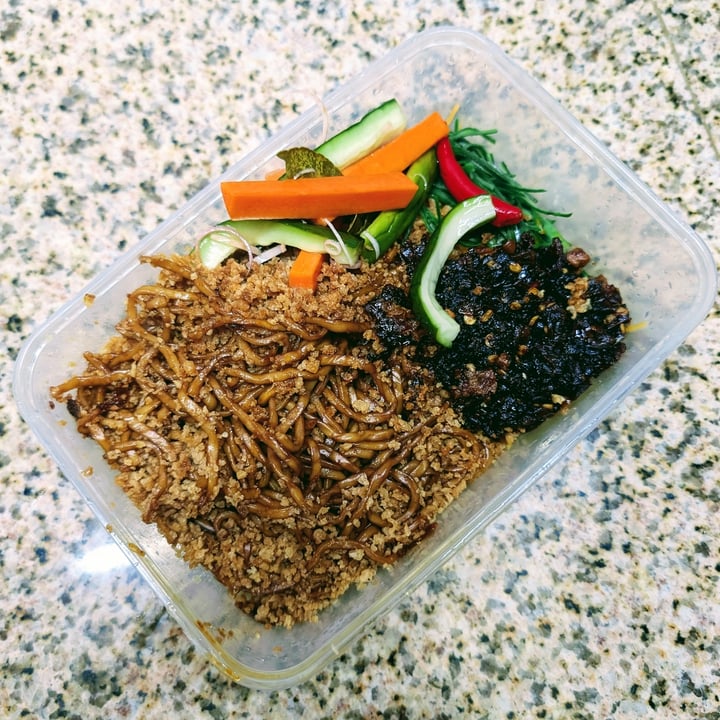 Chin Swee Vegeciting Solaris Dutamas, Kuala Lumpur, Malaysia 杏鲍菇香辣酱拌面