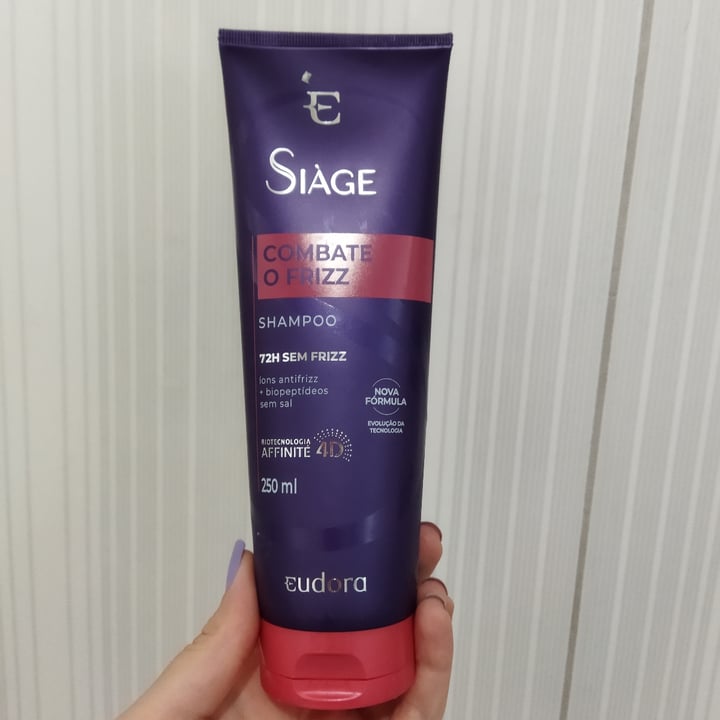 photo of Eudora Shampoo combate o frizz shared by @flaviagalbiatti on  19 May 2024 - review