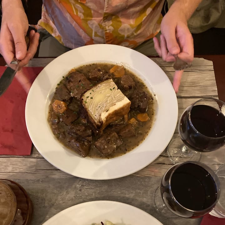 photo of Le Potager du Marais Beef Bourguignon Vegan shared by @nahtalix on  20 Sep 2024 - review