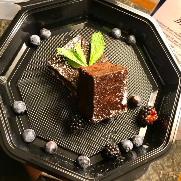 photo of DoubleTree by Hilton Hotel Grand Junction Vegan Chocolate Cake shared by @lilyycaroline on  30 Jan 2024 - review