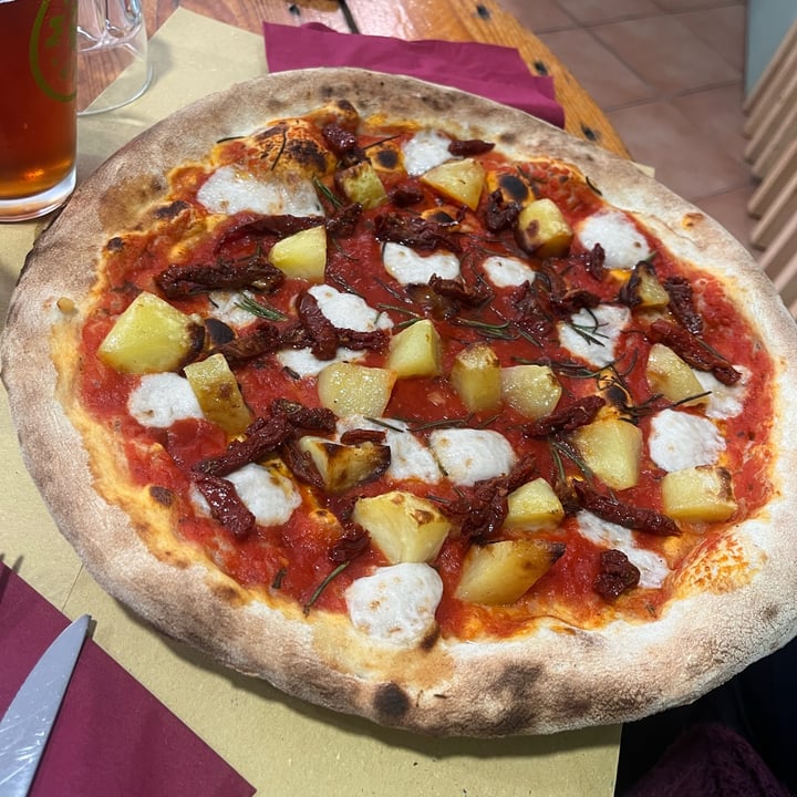 photo of L' Angolo Pizzosteria Cliffhanger shared by @giuliettaveg on  01 Apr 2024 - review