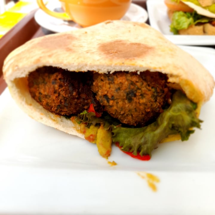 photo of Secreto del Sur Falafel shared by @danielgl on  03 May 2024 - review