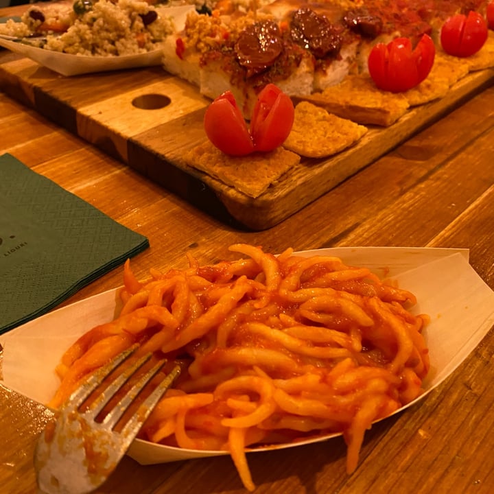 photo of Basili&Co. Aperitivo vegano carico shared by @animalionline on  25 Mar 2024 - review