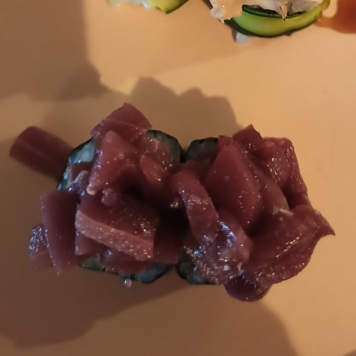 photo of Sushi Meshi Gunkan con tonno shared by @metalcricia on  09 Aug 2024 - review