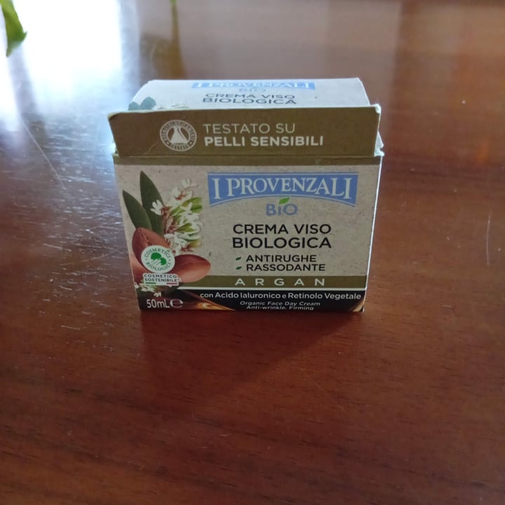 photo of I Provenzali bio Crema Viso Antirughe Biologica shared by @luna27 on  28 Jun 2025 - review