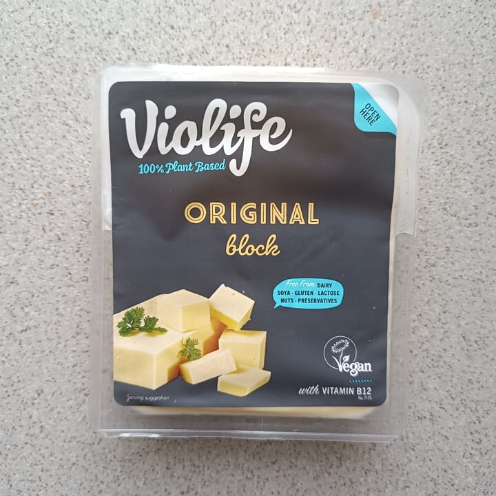 photo of Violife Original Block shared by @flowvegan on  16 May 2024 - review