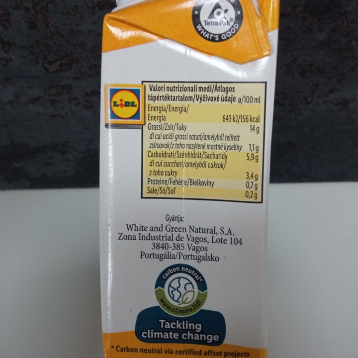 photo of Vemondo bio oat cream shared by @stefymeroni on  06 Jan 2024 - review