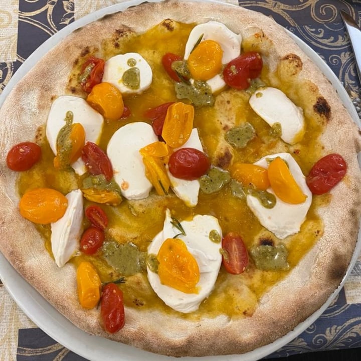 photo of Pizzeria il Gabbiano Pizza pomo-veg shared by @elisaeffeerre on  19 Dec 2023 - review