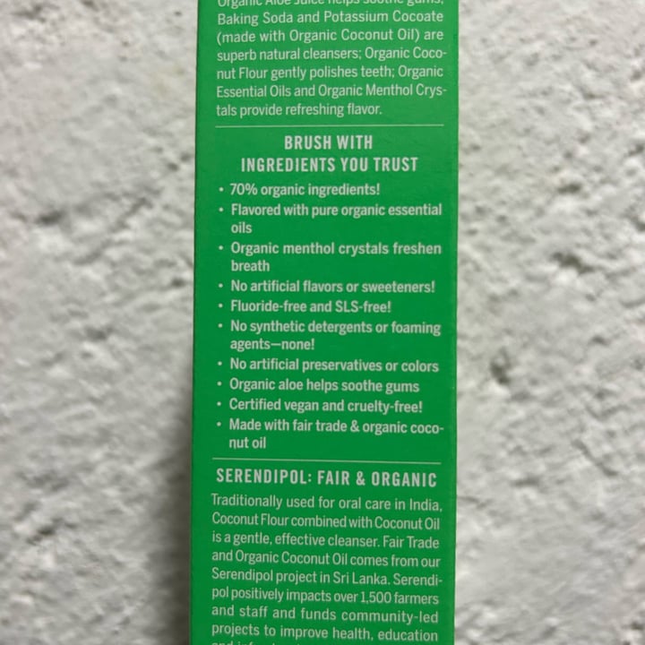 photo of Dr. Bronner's Toothpaste  spearmint shared by @zullybee on  17 May 2024 - review