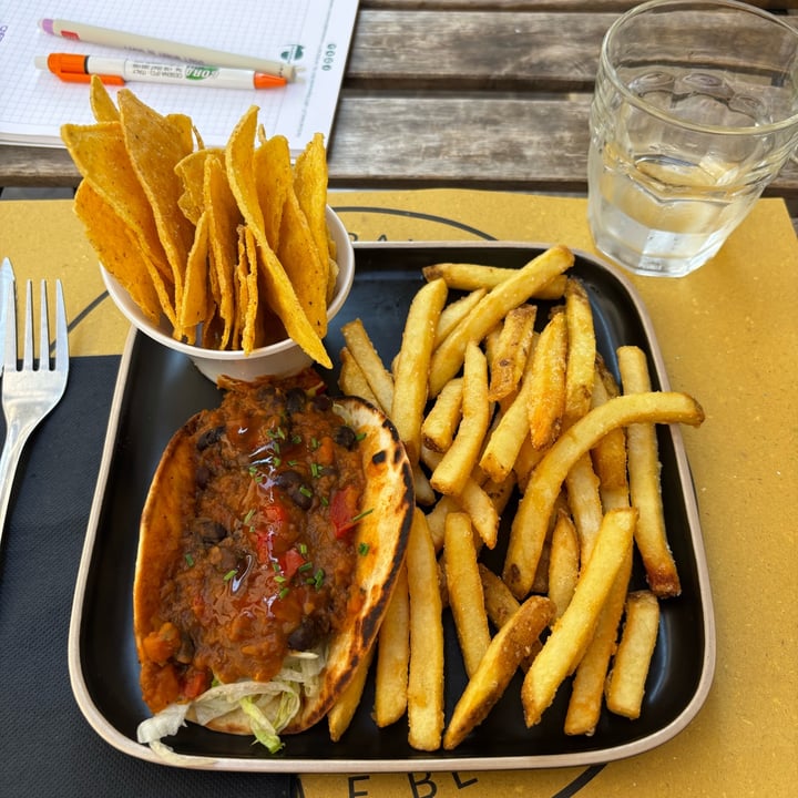 photo of Camillo's Bakery Tacos Veggie shared by @clarodeluna on  14 Sep 2025 - review