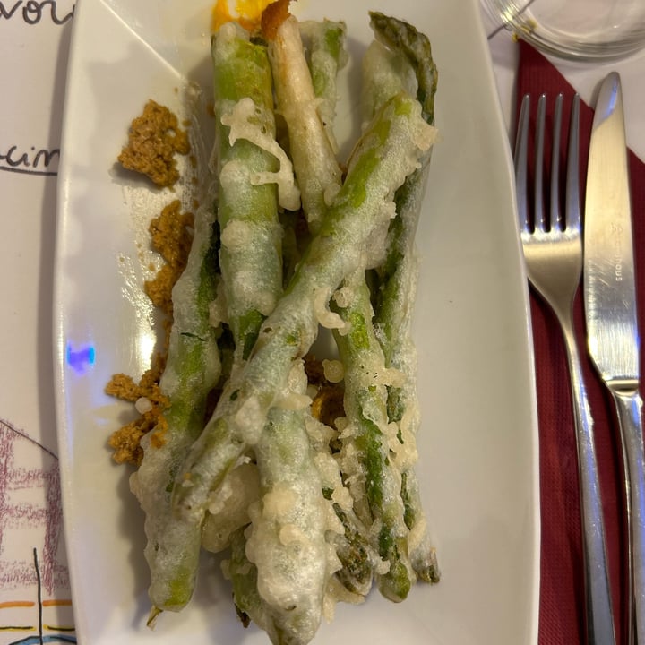 photo of CU.QU. / cucinadiquartiere Asparagi In Pastella shared by @sus11 on  27 Apr 2024 - review