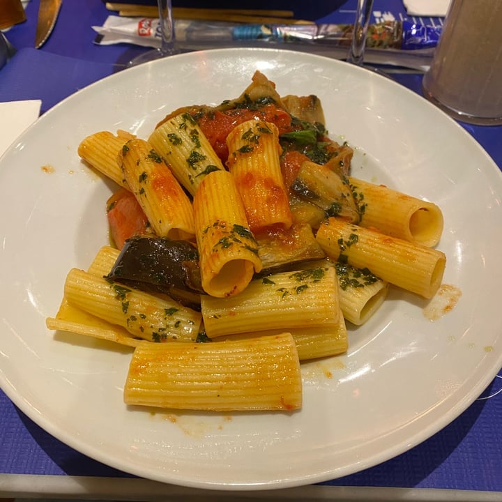 photo of Restaurant LA GRITTA rigatone a la norma shared by @neil on  24 Feb 2024 - review